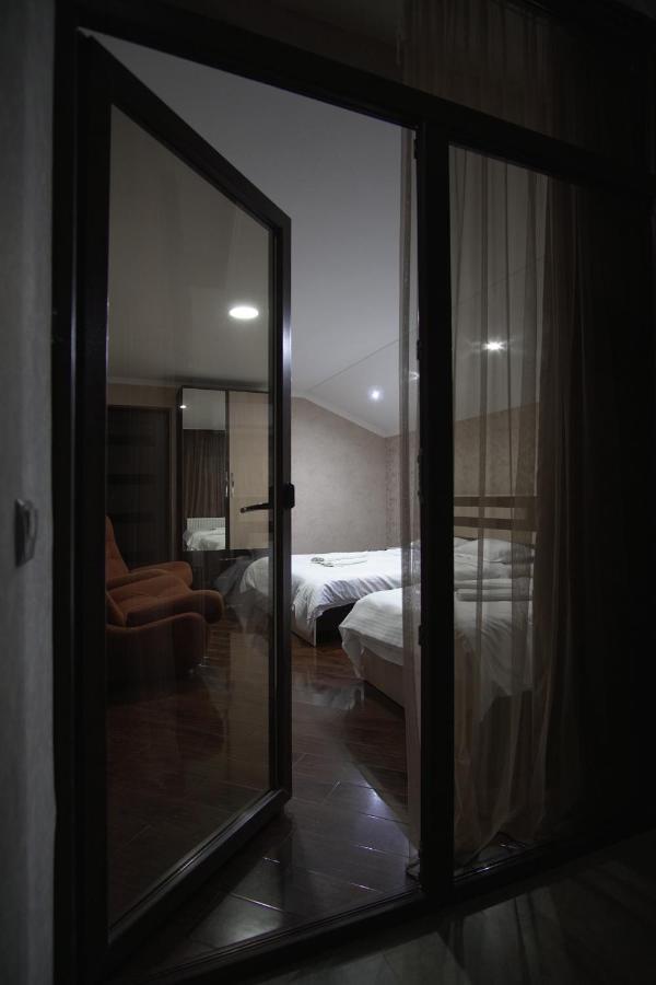 Lile Hotel Telavi Eksteriør billede
