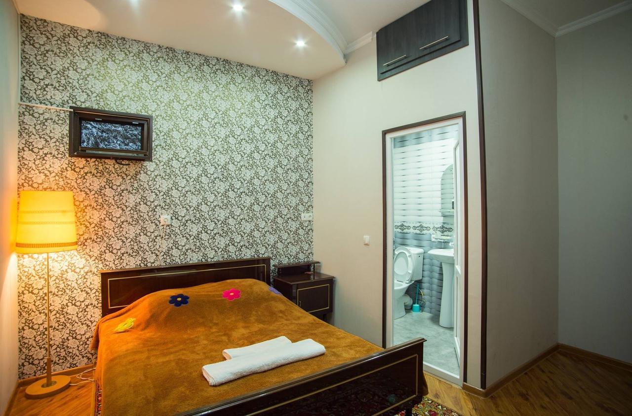 Lile Hotel Telavi Eksteriør billede
